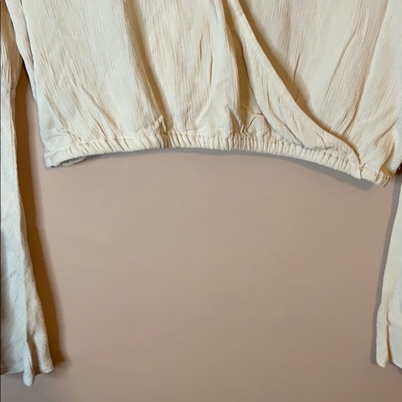 CREAM ‘FOREVER 21’ CROP TOP!! - Picture 6 of 6